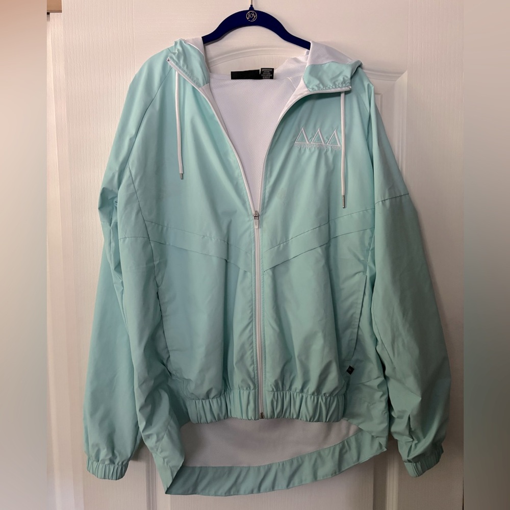 NWOT Tri Delta Sorority Aqua Rain Jacket Delta Delta Delta Sz XL Mesh Lined